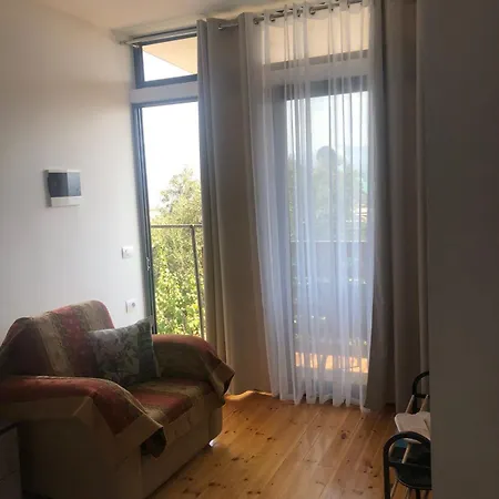 Mona's Sarandë