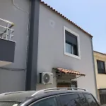 Mona's Guest house