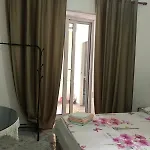 Guest house Mona's 3*