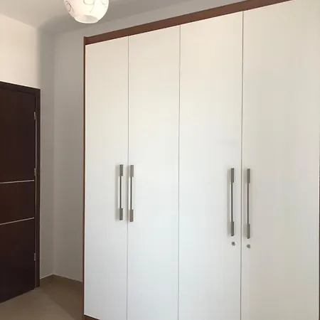 Mona's Guest house