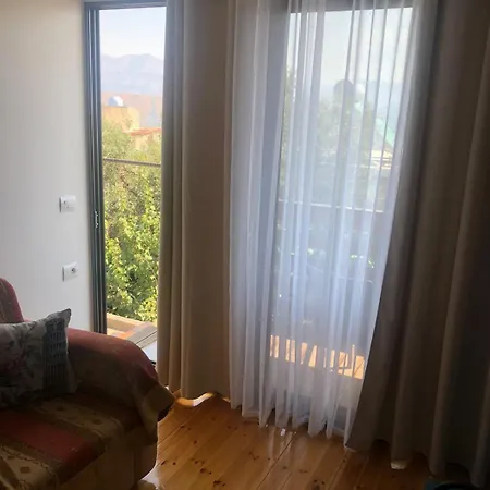 Mona's Guest house Sarande